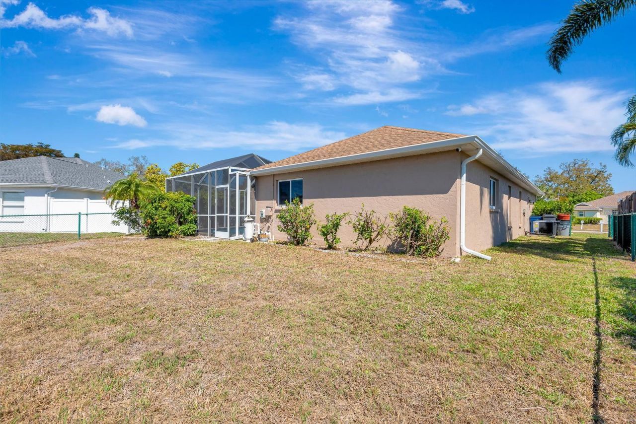 810 Mcarthur Avenue, Sarasota, FL 34243 Photo