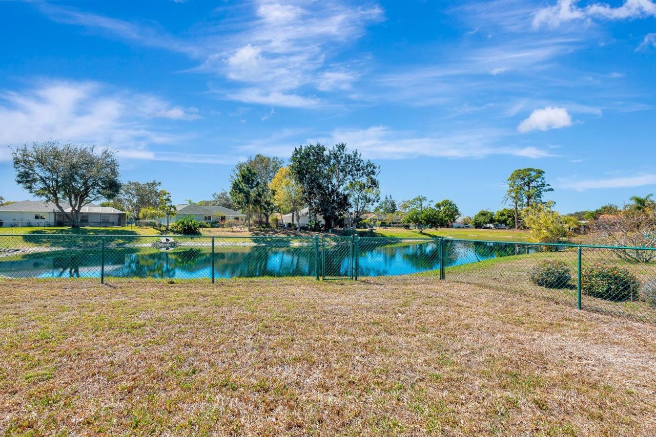 810 Mcarthur Avenue, Sarasota, FL 34243 Photo