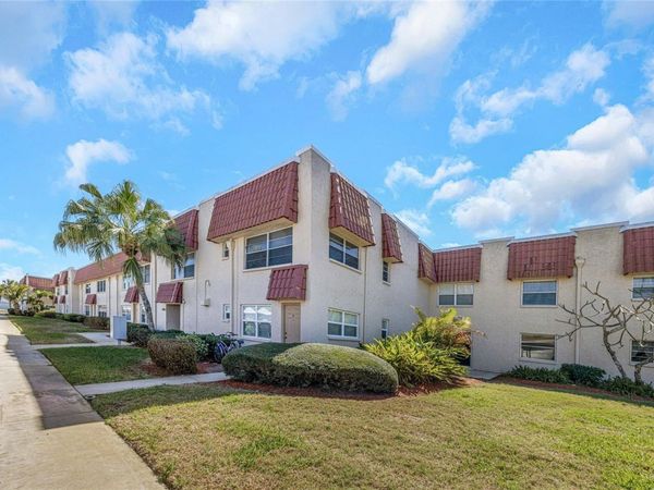10032 65TH AVENUE N, Unit 9, ST PETERSBURG, FL 33708