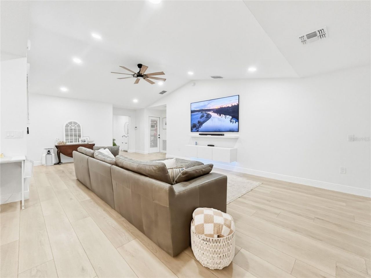 2285 Fox Wood Court, Saint Cloud, FL 34771 Photo