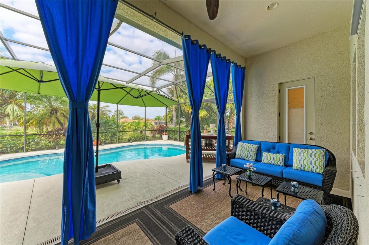 302 Cockle Shell Loop, Apollo Beach, FL 33572 Photo