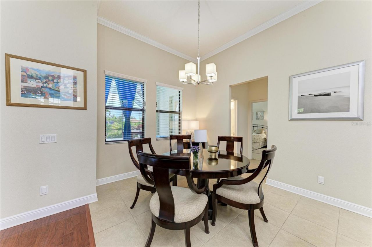 302 Cockle Shell Loop, Apollo Beach, FL 33572 Photo