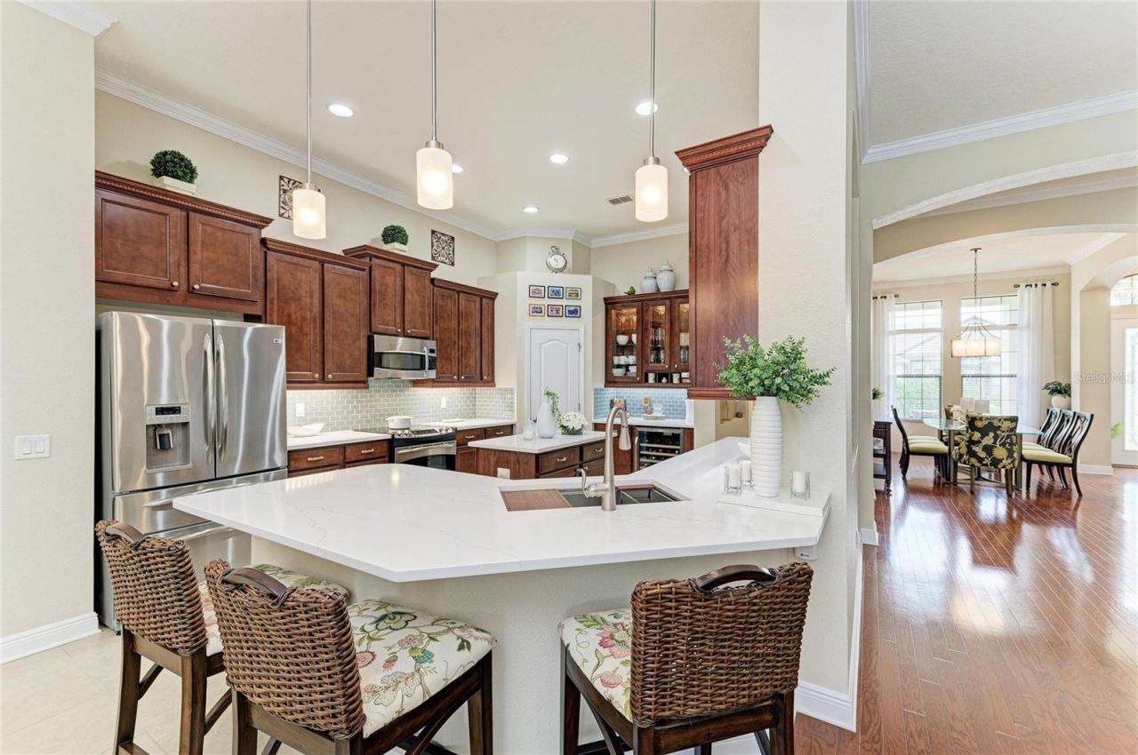 302 Cockle Shell Loop, Apollo Beach, FL 33572 Photo