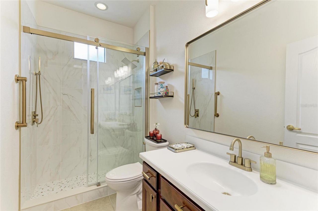 302 Cockle Shell Loop, Apollo Beach, FL 33572 Photo