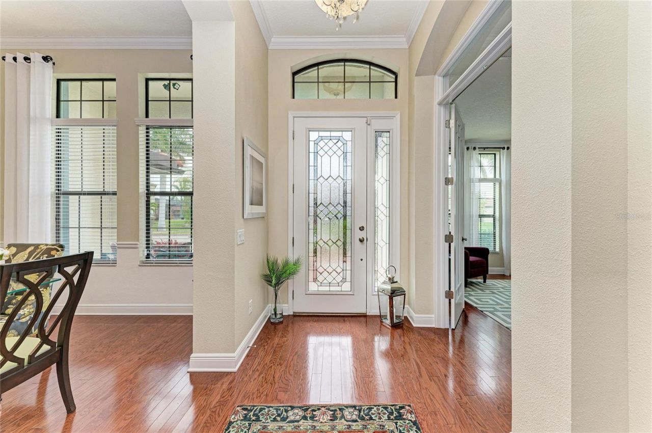 302 Cockle Shell Loop, Apollo Beach, FL 33572 Photo