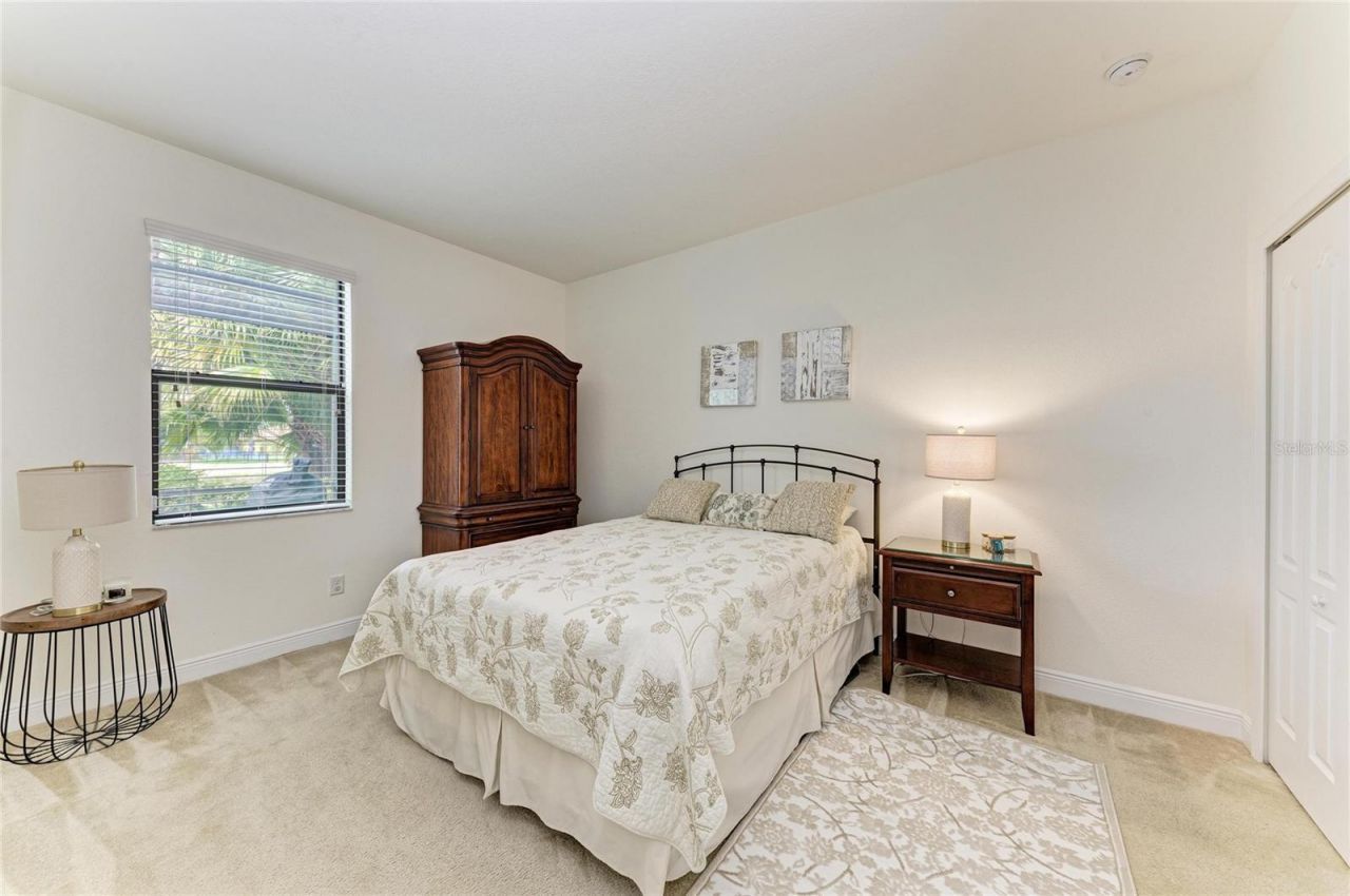 302 Cockle Shell Loop, Apollo Beach, FL 33572 Photo