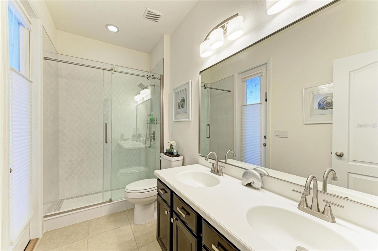 302 Cockle Shell Loop, Apollo Beach, FL 33572 Photo