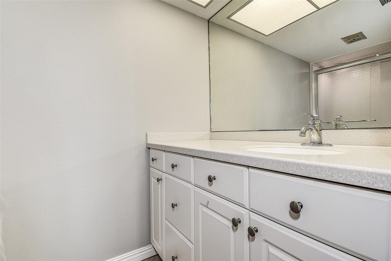 5220 Brittany Drive S, Unit 509, Saint Petersburg, FL 33715 Photo