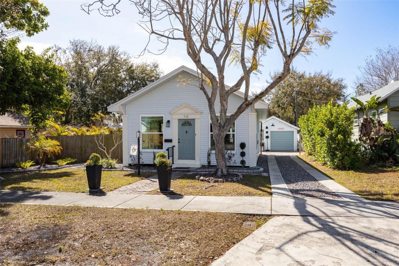 710 32nd Avenue N, Saint Petersburg, FL 33704 Main Photo