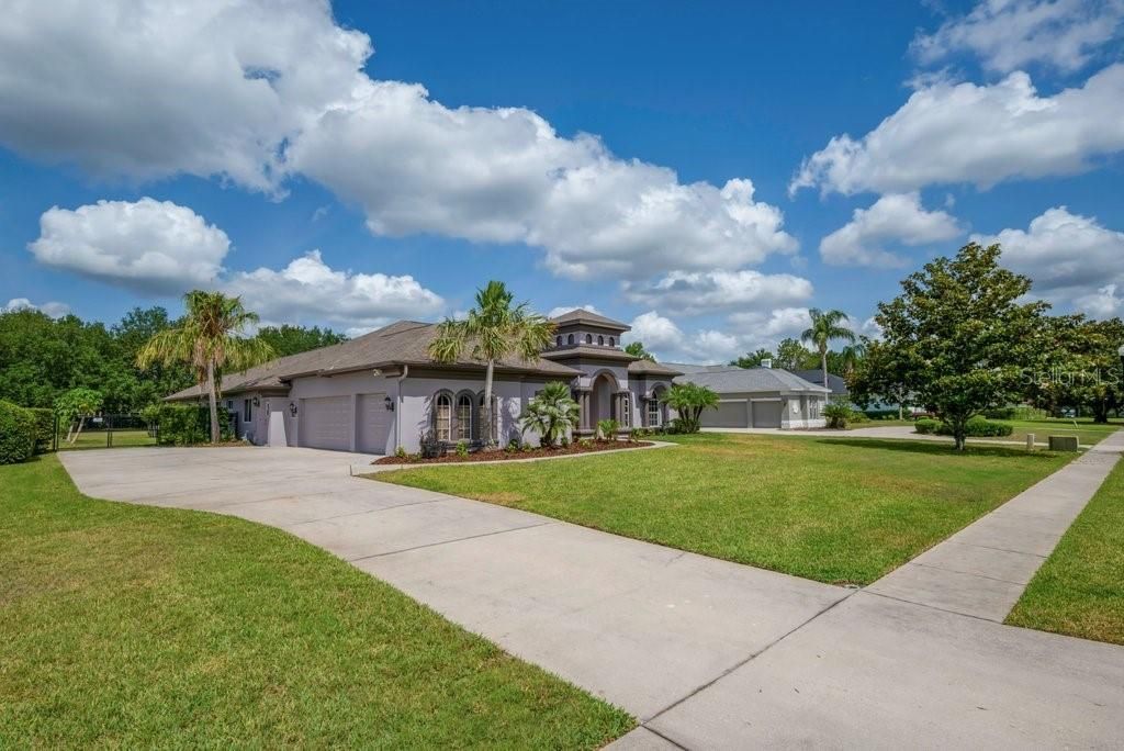 5507 Keeler Oak Street, Lithia, FL 33547 Photo