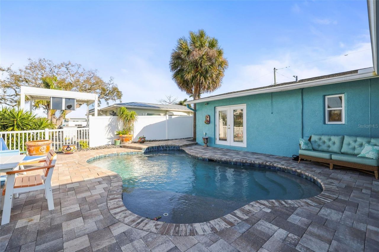 7833 1st Avenue S, Saint Petersburg, FL 33707 Photo