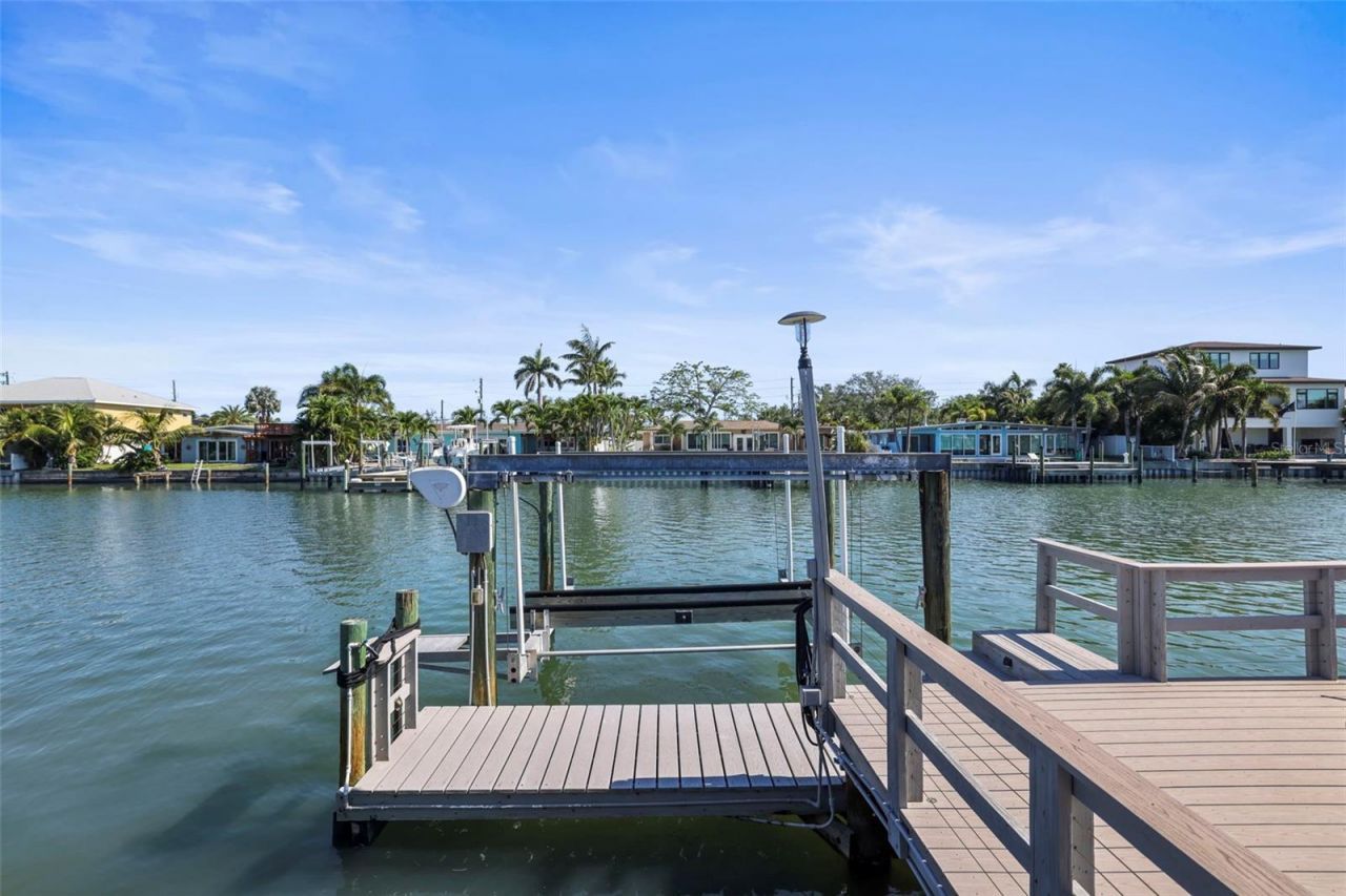 7833 1st Avenue S, Saint Petersburg, FL 33707 Photo
