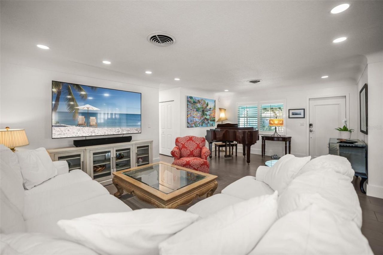 7833 1st Avenue S, Saint Petersburg, FL 33707 Photo