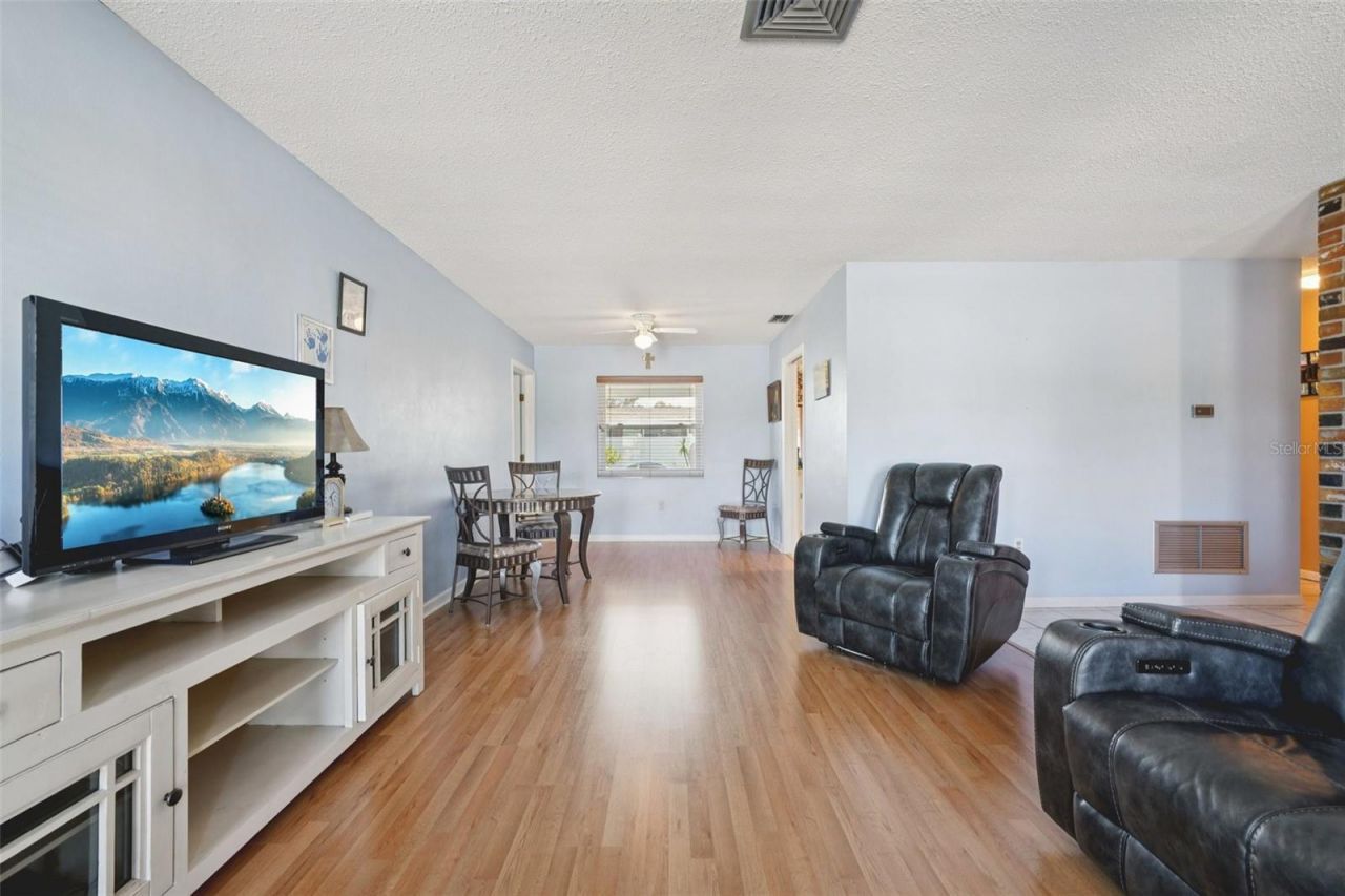 10910 128th Avenue , Largo, FL 33778 Photo