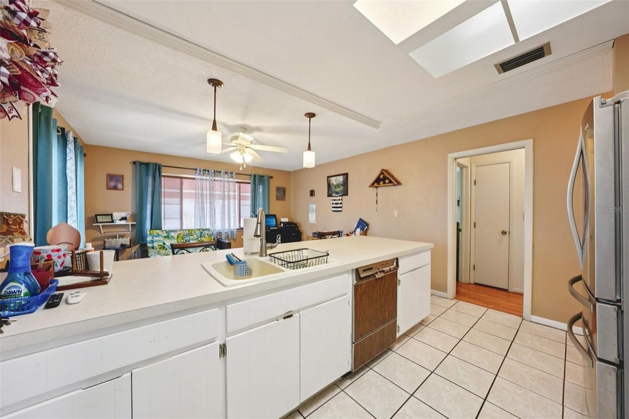 10910 128th Avenue , Largo, FL 33778 Photo