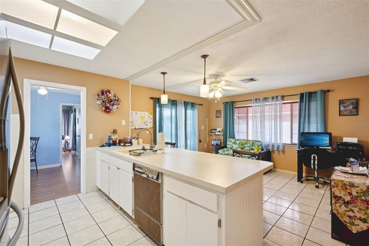 10910 128th Avenue , Largo, FL 33778 Photo