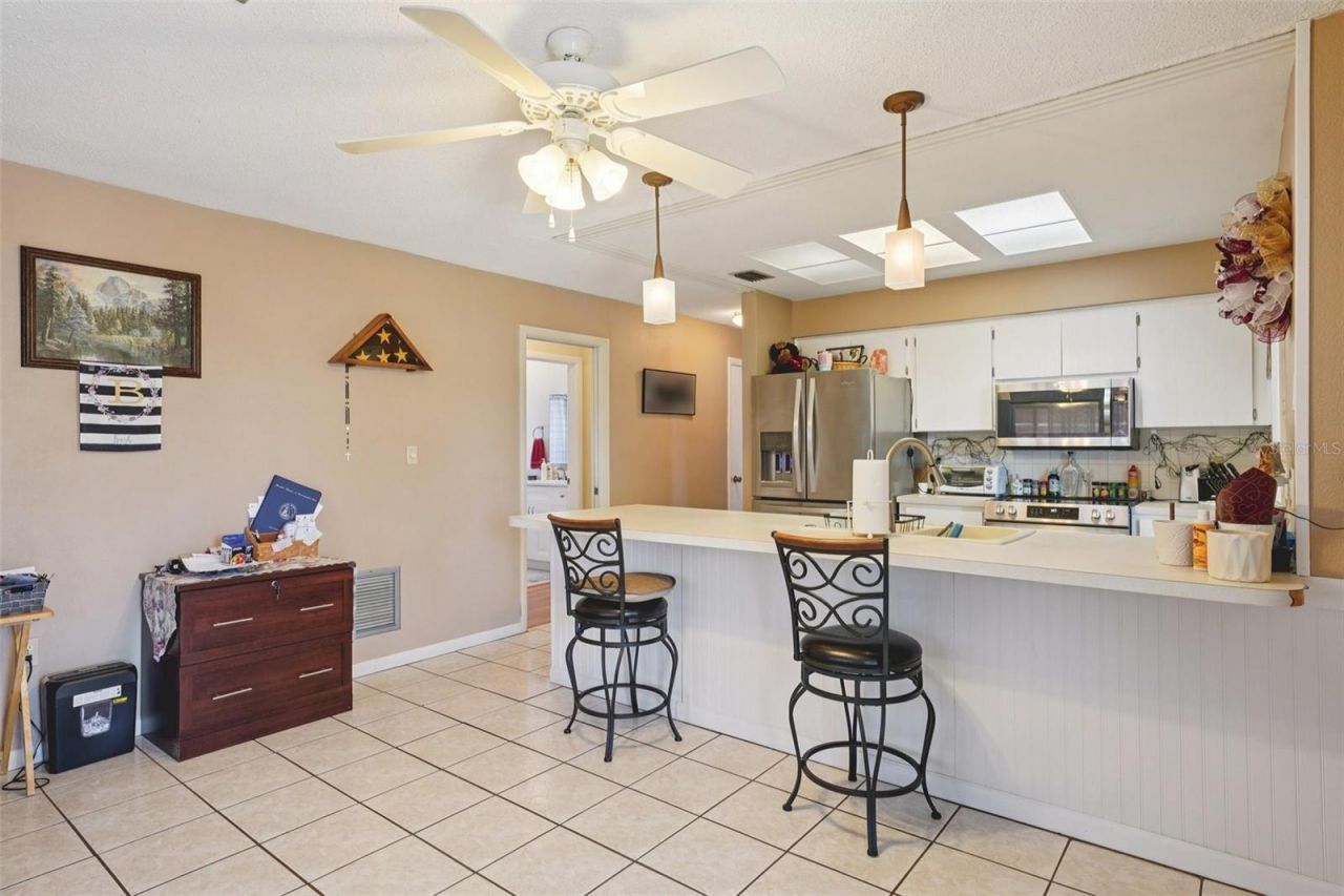 10910 128th Avenue , Largo, FL 33778 Photo