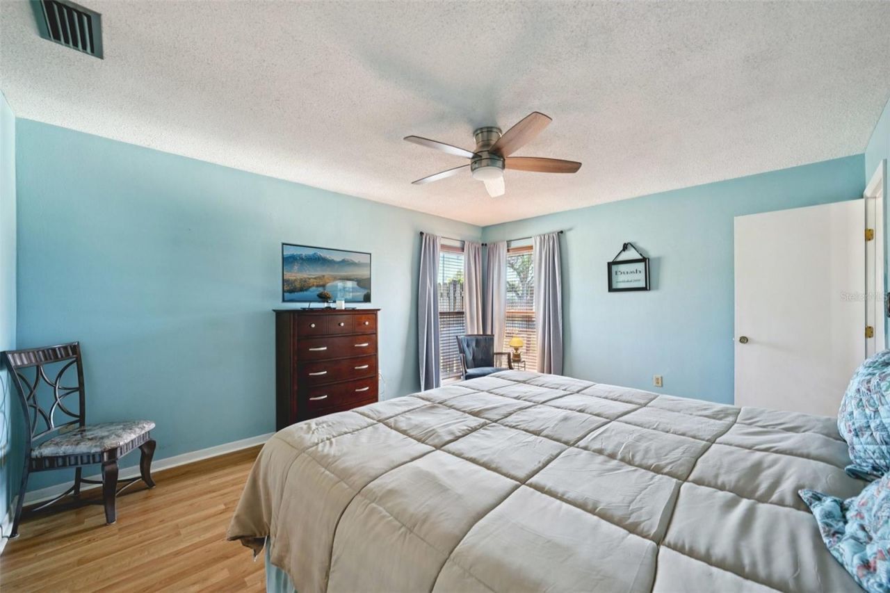 10910 128th Avenue , Largo, FL 33778 Photo