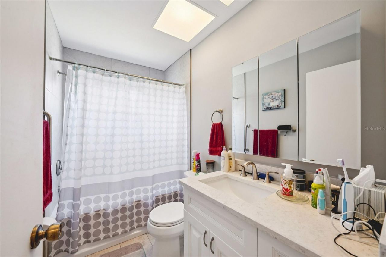 10910 128th Avenue , Largo, FL 33778 Photo