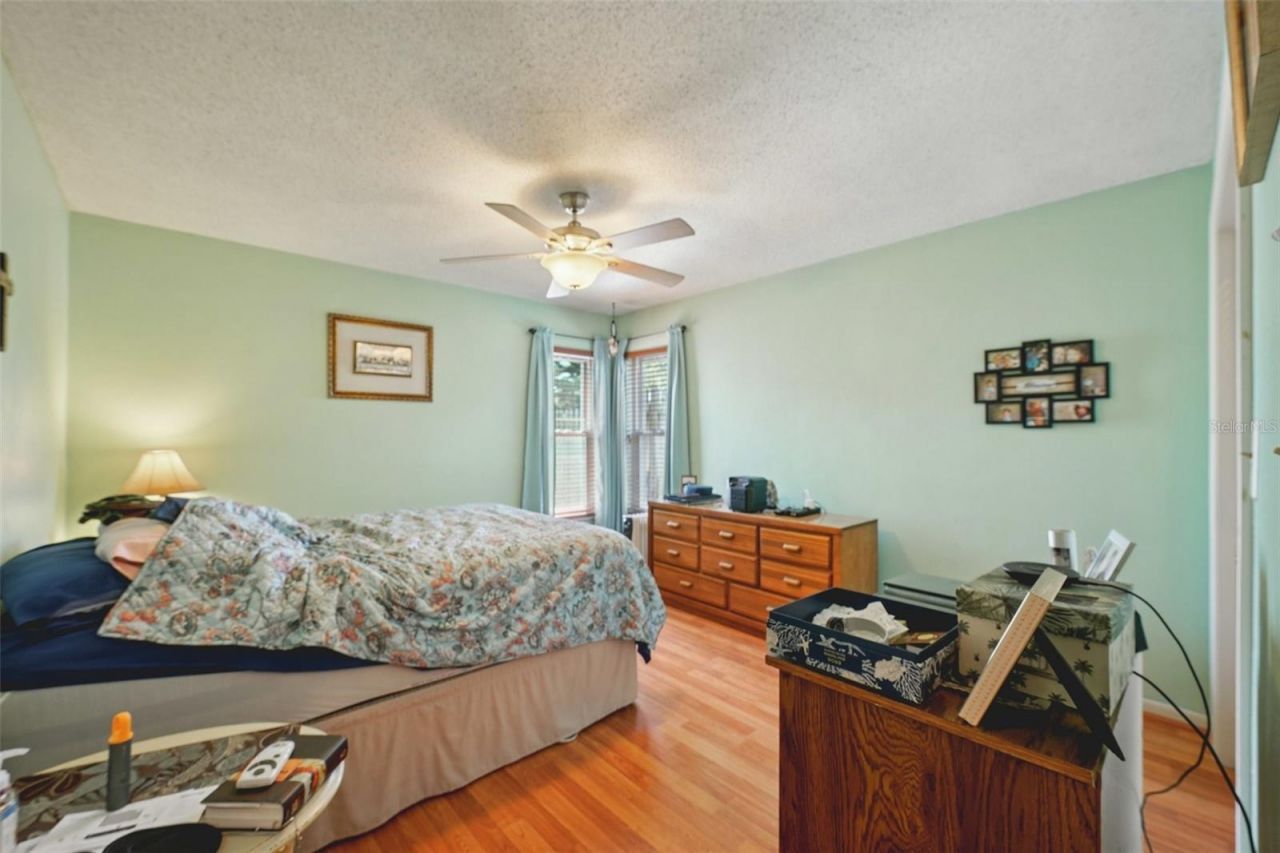 10910 128th Avenue , Largo, FL 33778 Photo