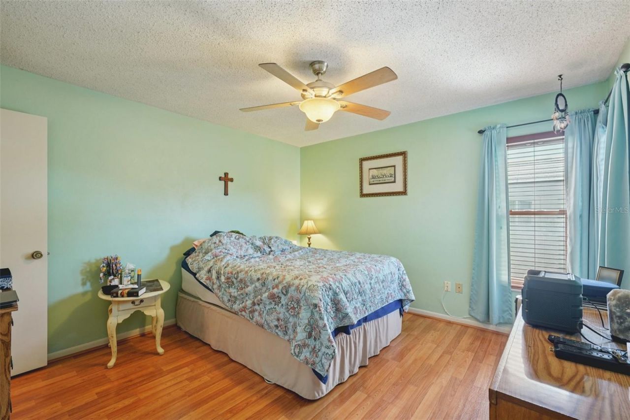 10910 128th Avenue , Largo, FL 33778 Photo