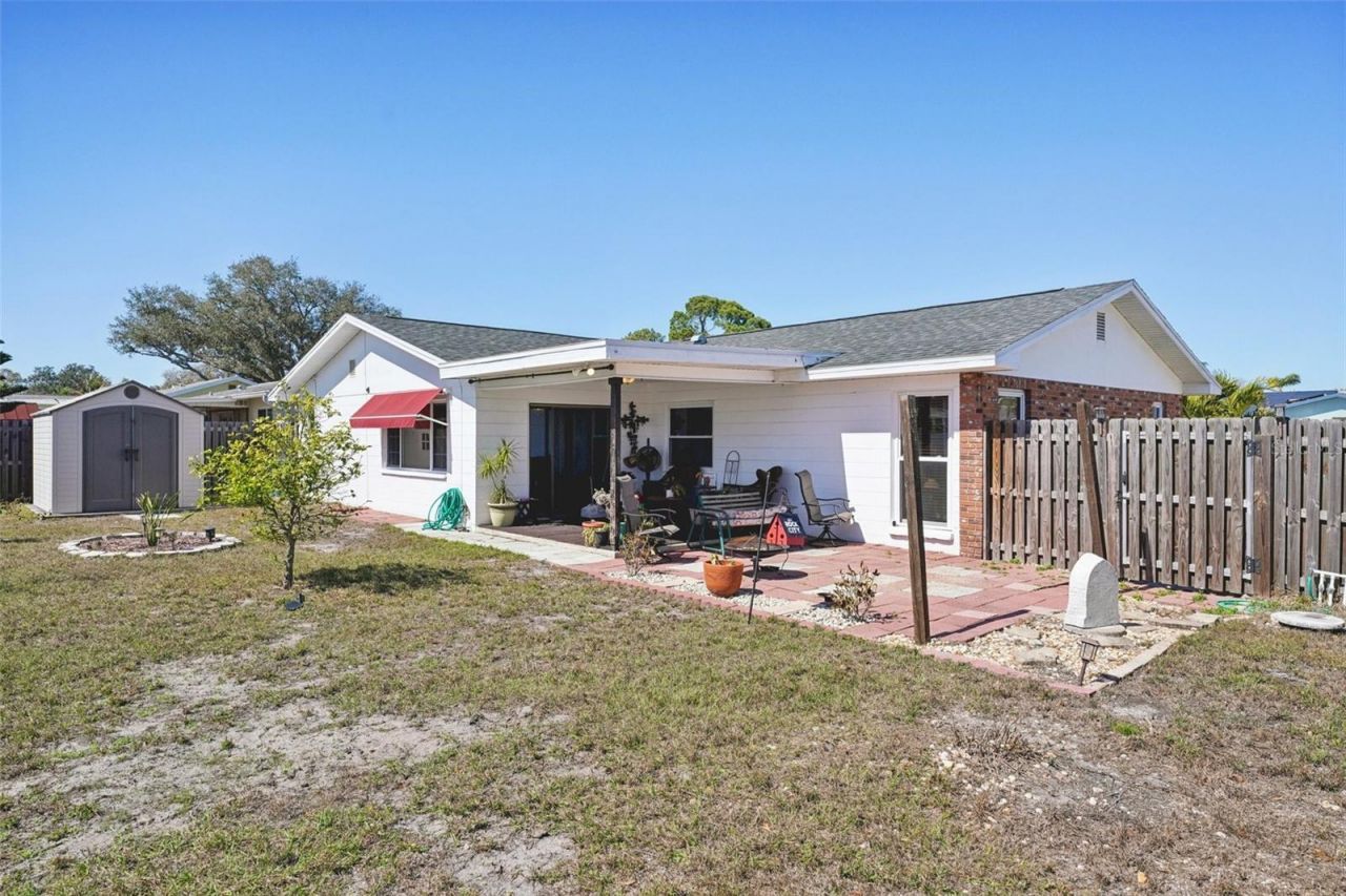 10910 128th Avenue , Largo, FL 33778 Photo