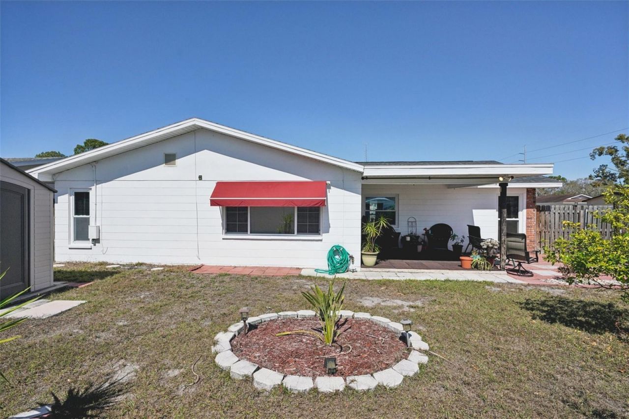 10910 128th Avenue , Largo, FL 33778 Photo