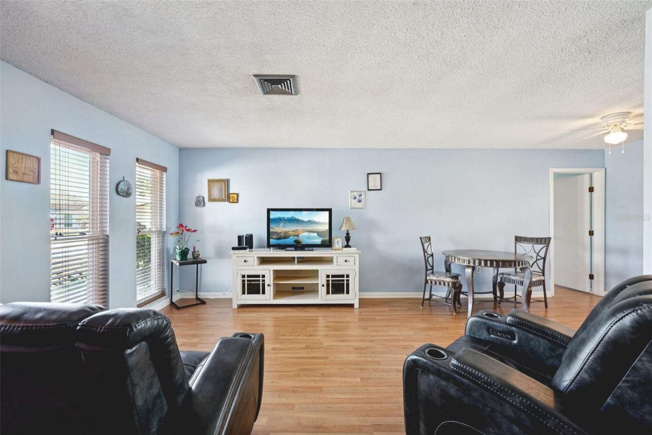 10910 128th Avenue , Largo, FL 33778 Photo