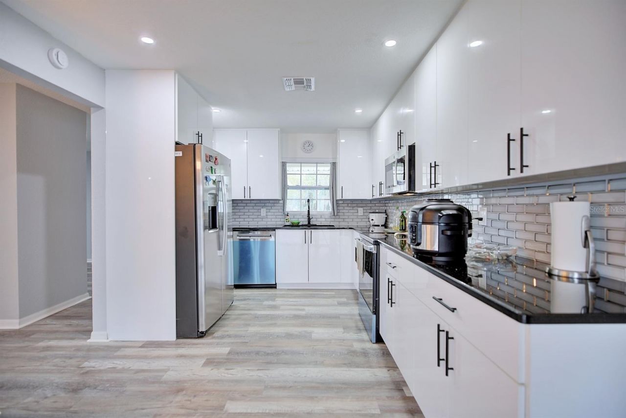 1718 Theon Street, Sebring, FL 33870 Photo