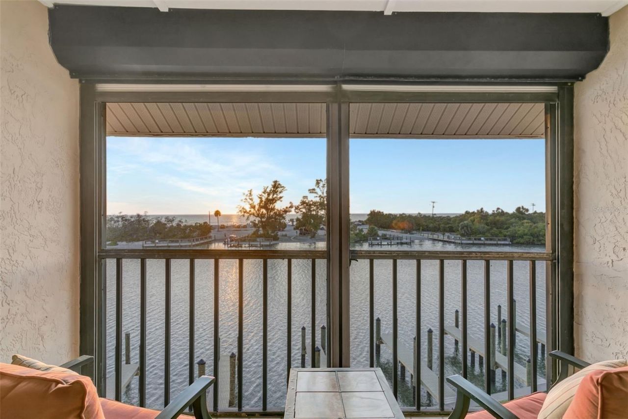 9000 Midnight Pass Road, Unit 5, Sarasota, FL 34242 Photo