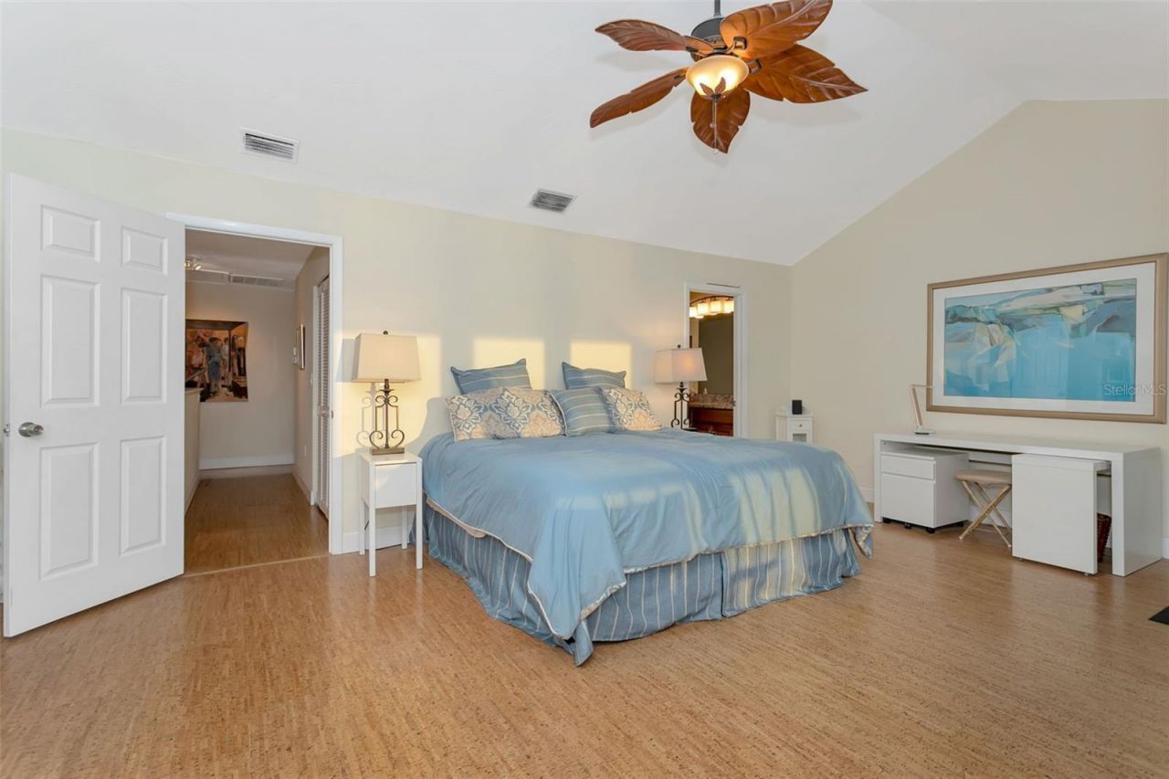 9000 Midnight Pass Road, Unit 5, Sarasota, FL 34242 Photo