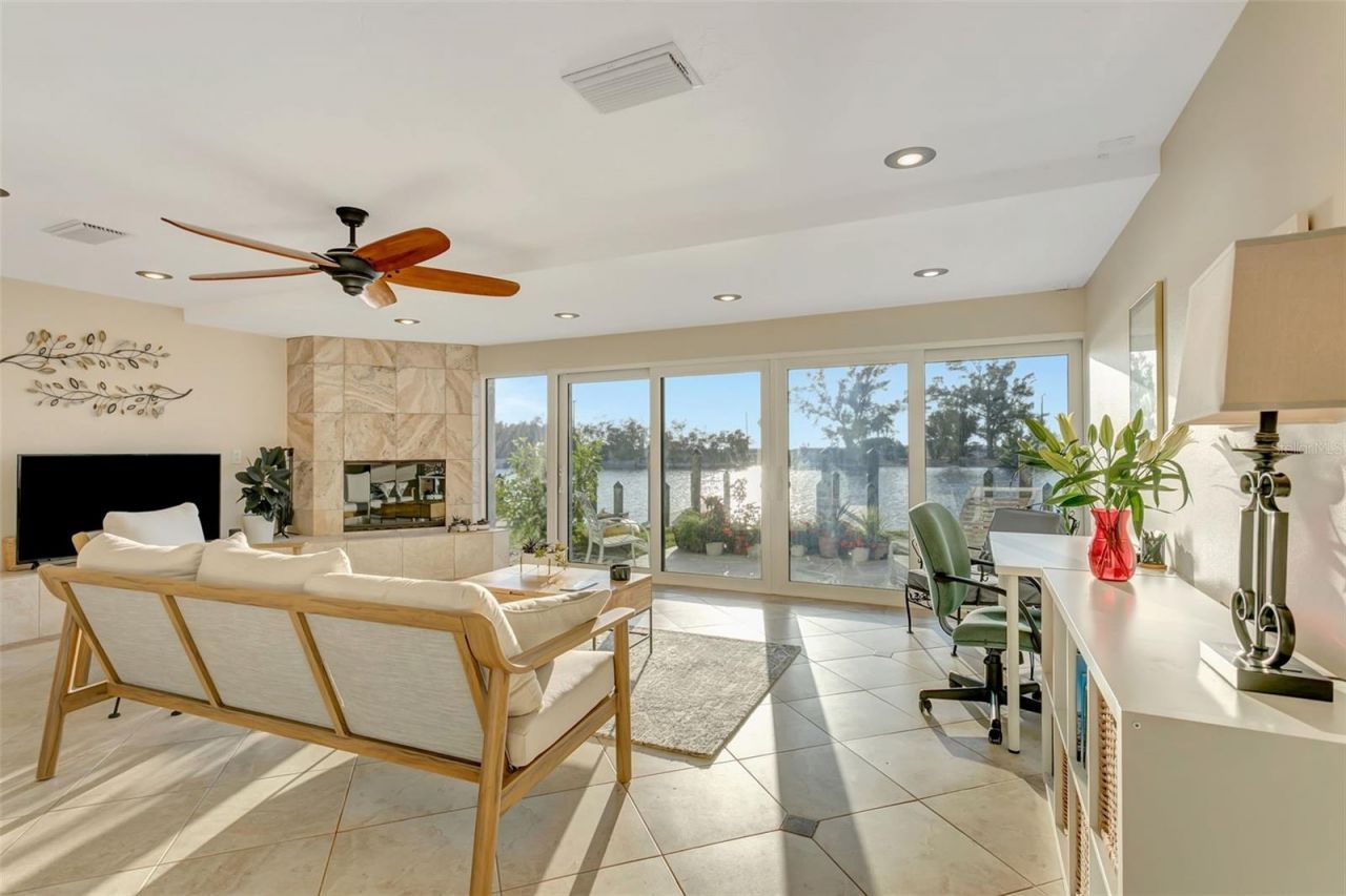 9000 Midnight Pass Road, Unit 5, Sarasota, FL 34242 Photo