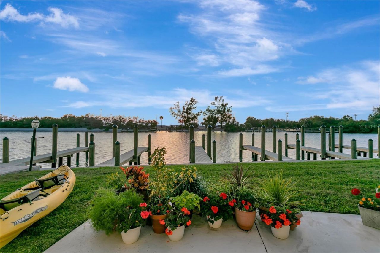 9000 Midnight Pass Road, Unit 5, Sarasota, FL 34242 Photo