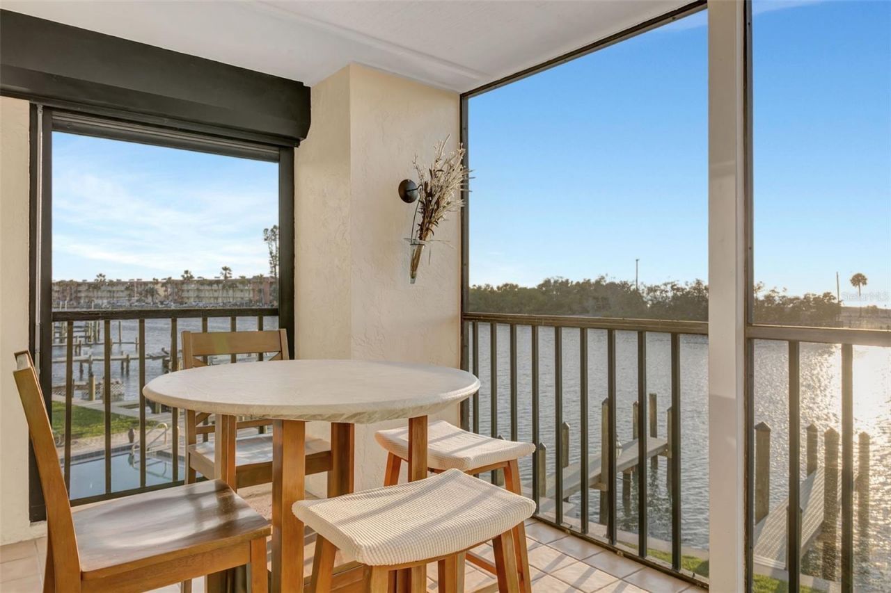 9000 Midnight Pass Road, Unit 5, Sarasota, FL 34242 Photo