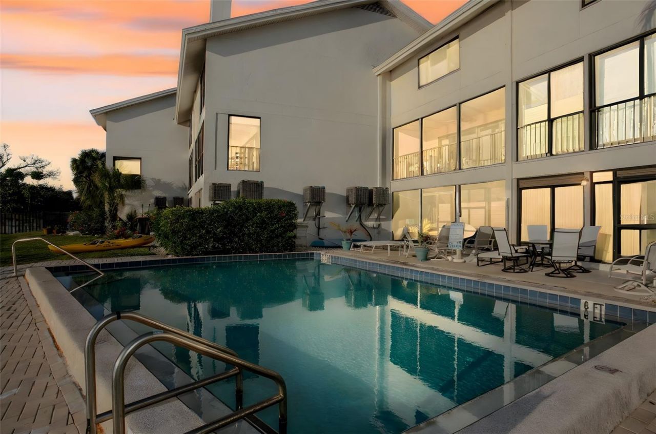 9000 Midnight Pass Road, Unit 5, Sarasota, FL 34242 Photo