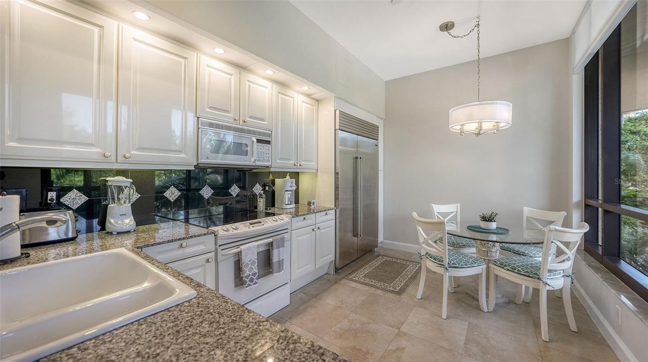 1241 Gulf Of Mexico Drive, Unit 111, Longboat Key, FL 34228 Photo