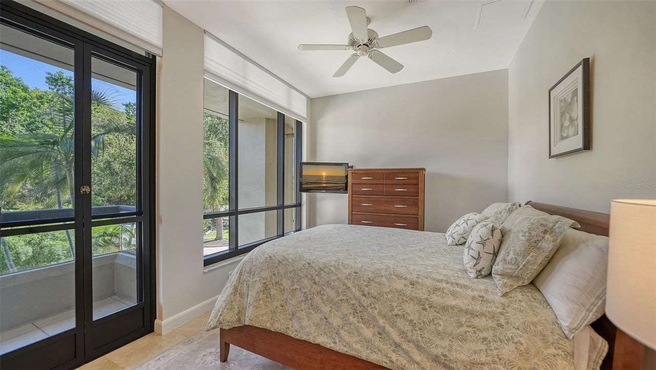 1241 Gulf Of Mexico Drive, Unit 111, Longboat Key, FL 34228 Photo