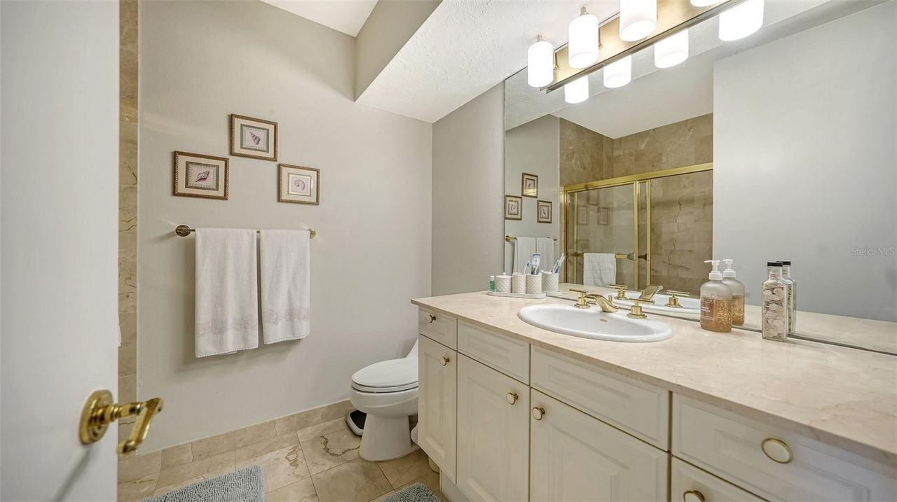 1241 Gulf Of Mexico Drive, Unit 111, Longboat Key, FL 34228 Photo