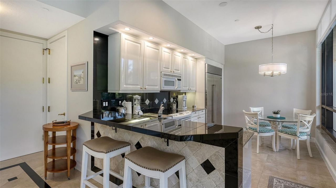 1241 Gulf Of Mexico Drive, Unit 111, Longboat Key, FL 34228 Photo