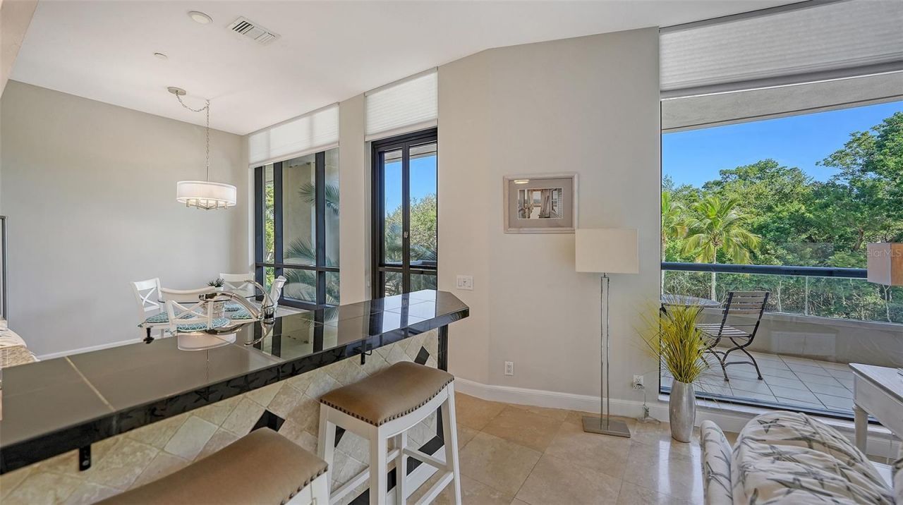 1241 Gulf Of Mexico Drive, Unit 111, Longboat Key, FL 34228 Photo