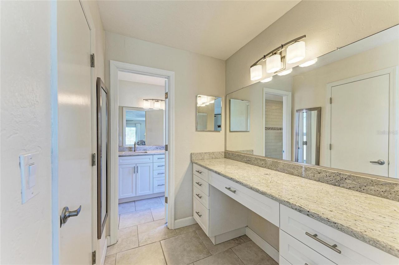 2360 Arborfield Lane, Sarasota, FL 34235 Photo