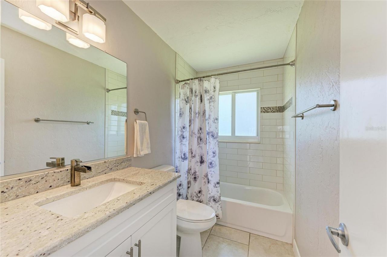 2360 Arborfield Lane, Sarasota, FL 34235 Photo