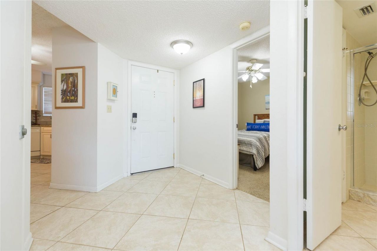 6080 Bahia Del Mar Circle, Unit 113, Saint Petersburg, FL 33715 Photo