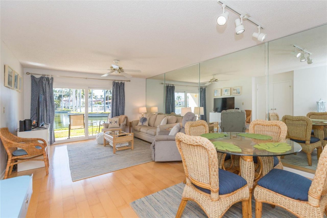 6080 Bahia Del Mar Circle, Unit 113, Saint Petersburg, FL 33715 Photo