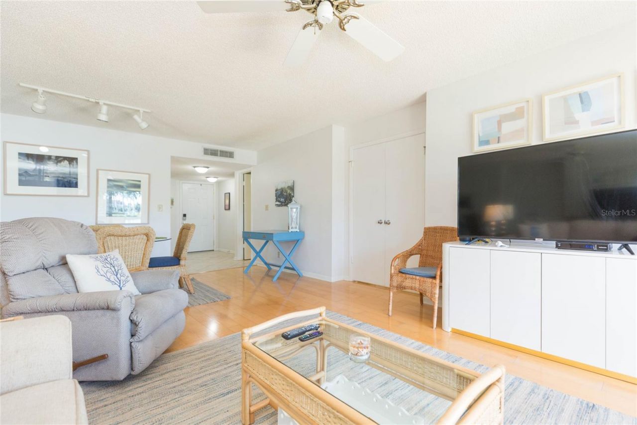 6080 Bahia Del Mar Circle, Unit 113, Saint Petersburg, FL 33715 Photo