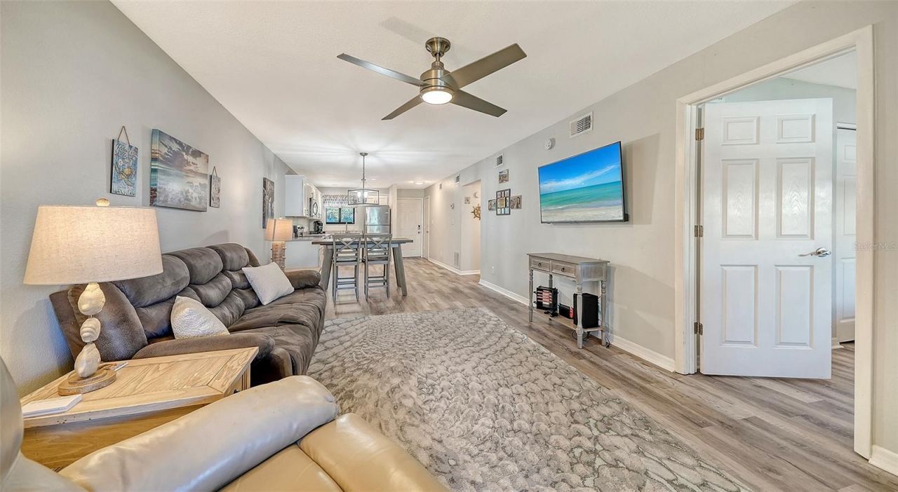 6033 34th Street W, Unit 38, Bradenton, FL 34210 Photo