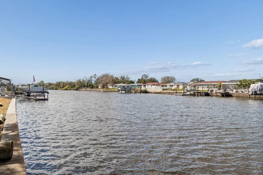 1147 Rushmore Drive , Holiday, FL 34690 Photo