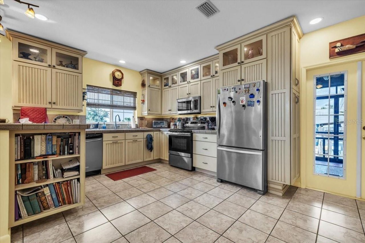 141 Summerset Drive, Punta Gorda, FL 33982 Photo