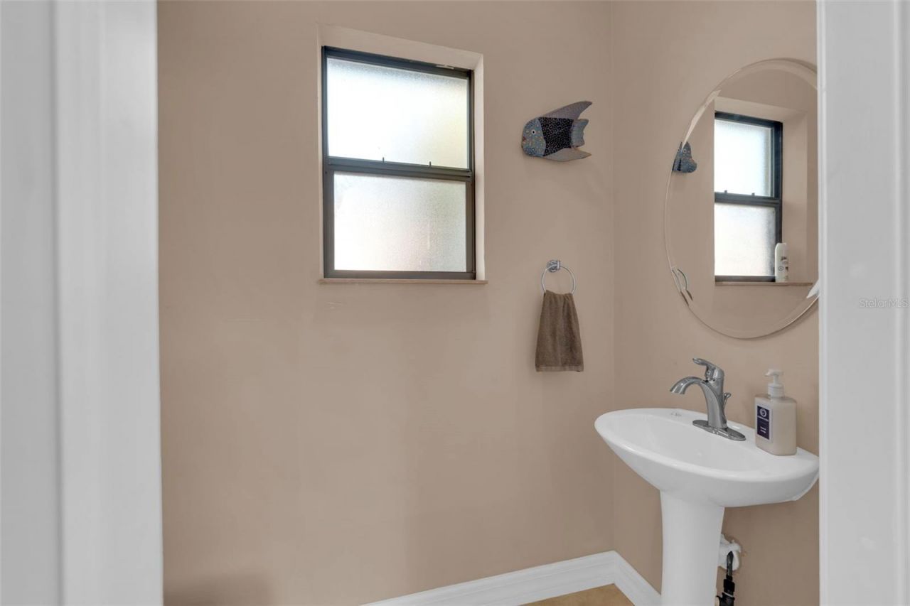 2604 SW 26th Terrace, Cape Coral, FL 33914 Photo