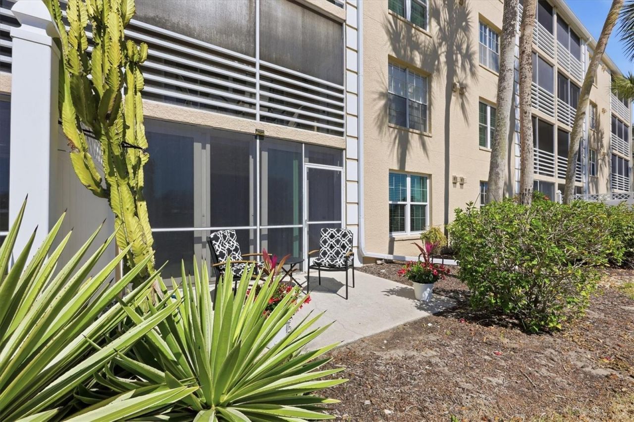 813 Wexford Boulevard , Unit 813, Venice, FL 34293 Photo